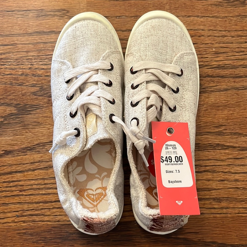 NWT Roxy Bayshore Women’s Size 7.5